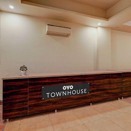Townhouse Golden King Hotel New Delhi Luaran gambar