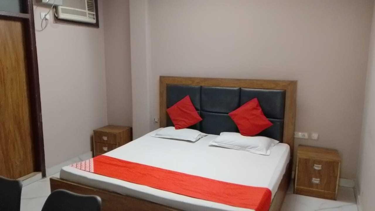 Townhouse Golden King Hotel New Delhi Luaran gambar