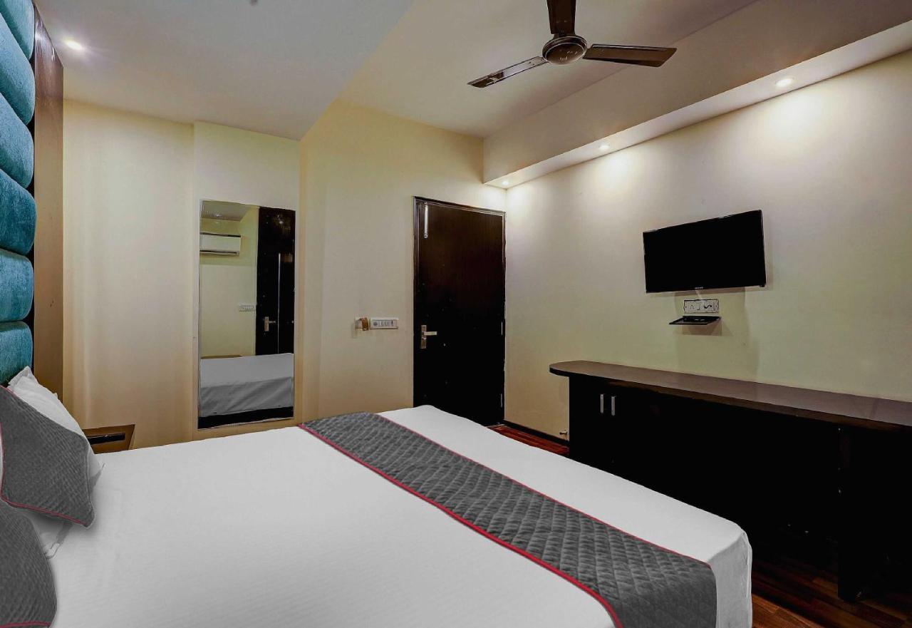 Townhouse Golden King Hotel New Delhi Luaran gambar