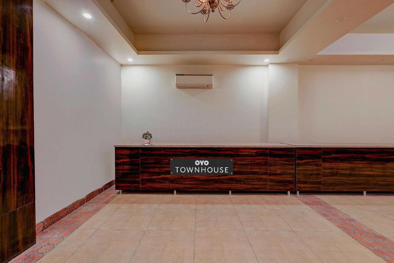 Townhouse Golden King Hotel New Delhi Luaran gambar