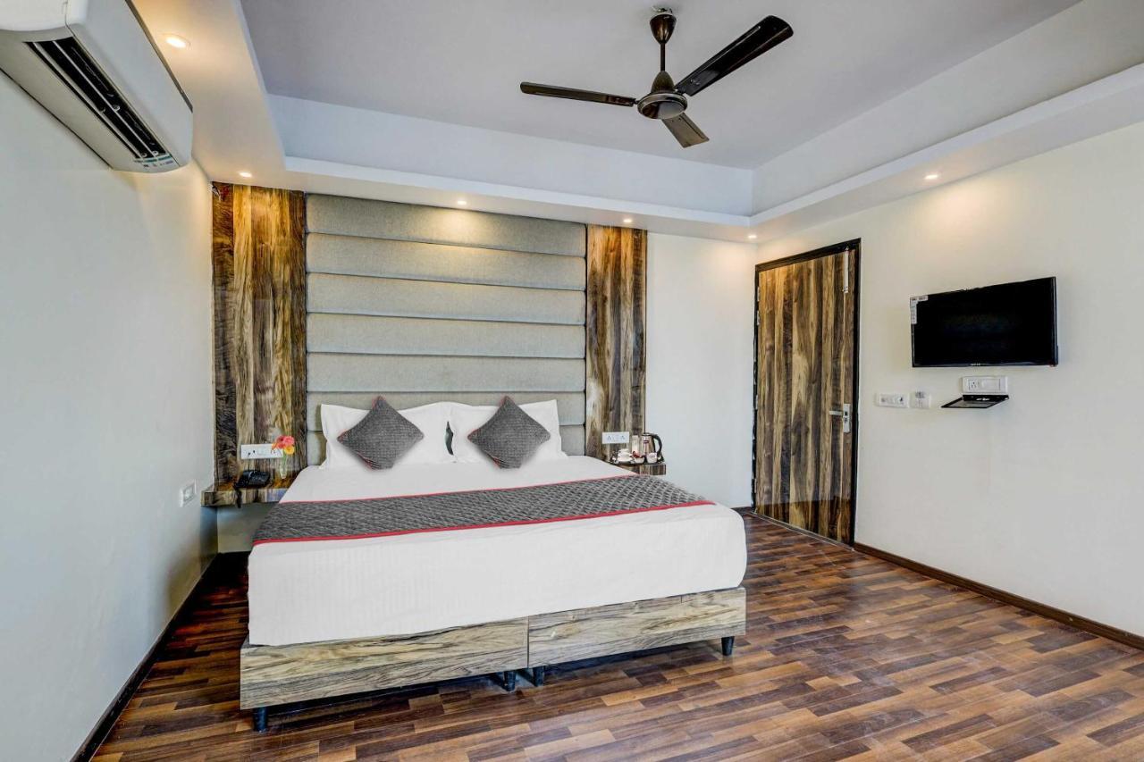Townhouse Golden King Hotel New Delhi Luaran gambar