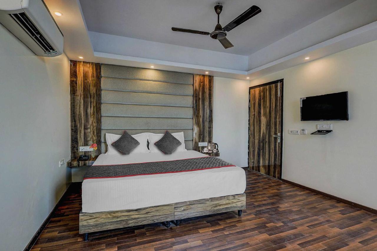 Townhouse Golden King Hotel New Delhi Luaran gambar