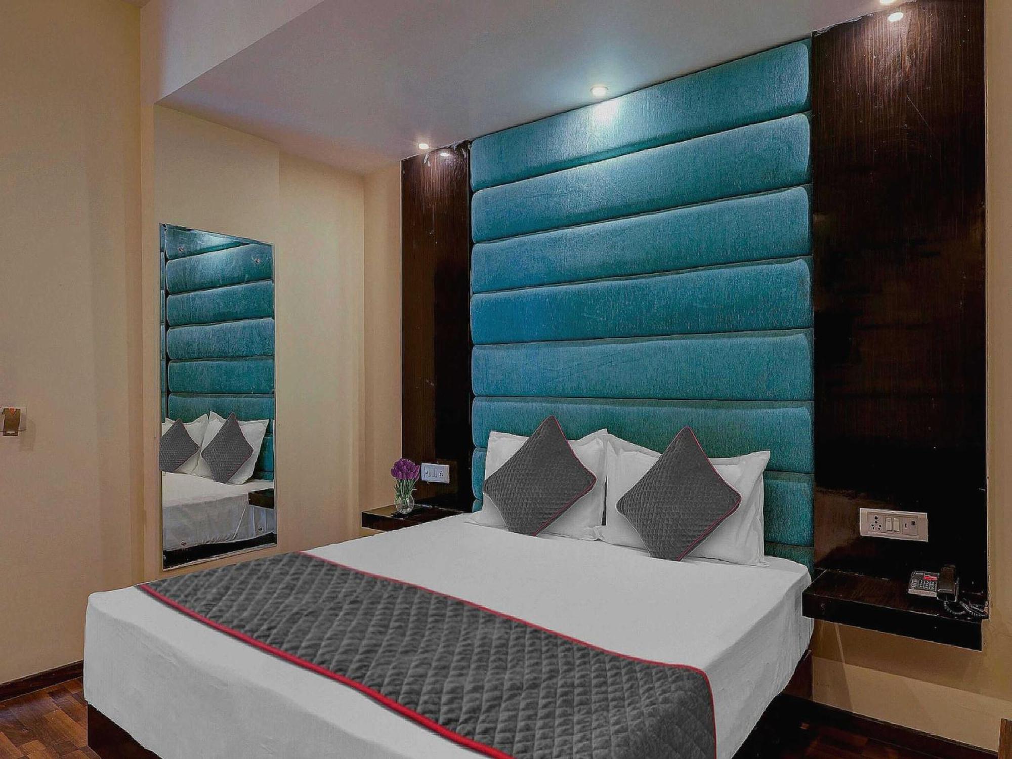 Townhouse Golden King Hotel New Delhi Luaran gambar