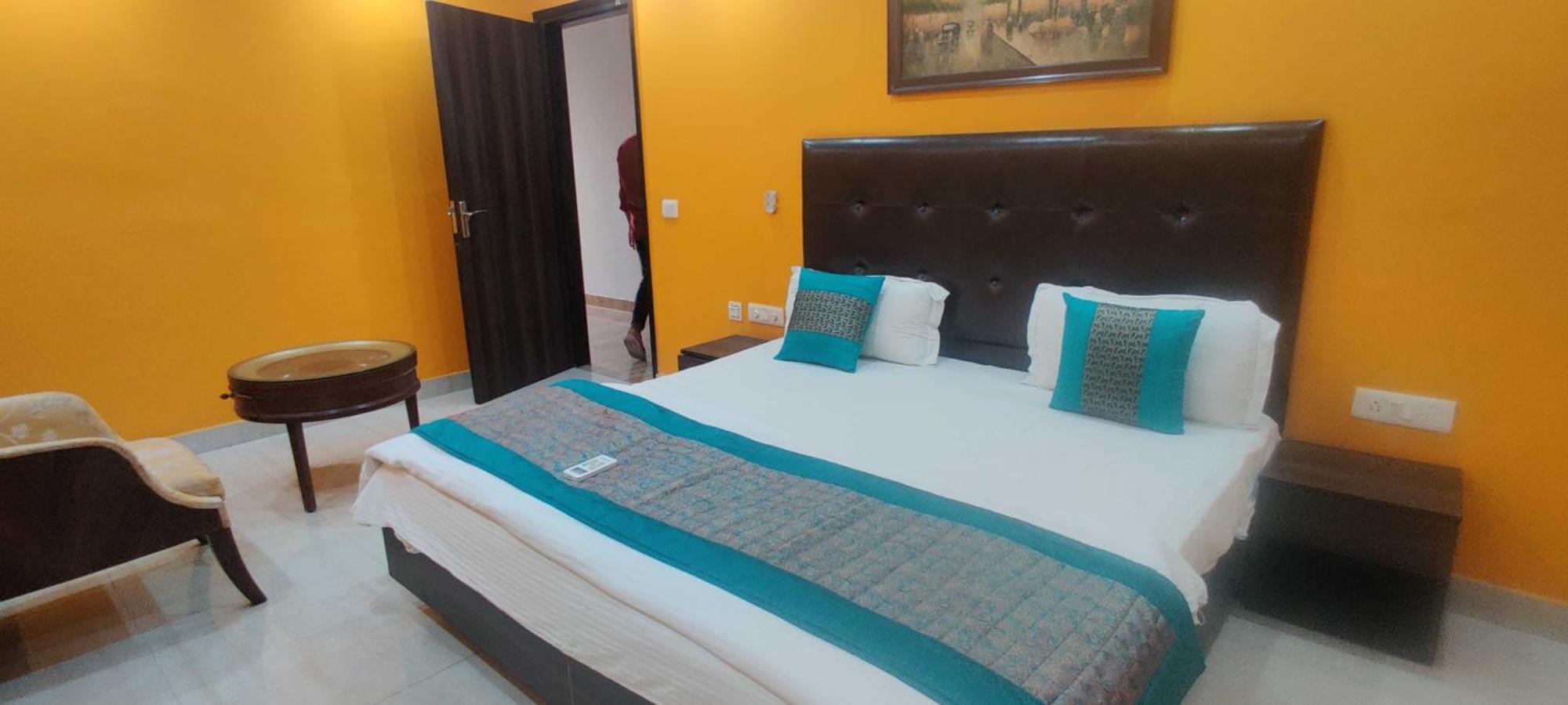 Townhouse Golden King Hotel New Delhi Luaran gambar