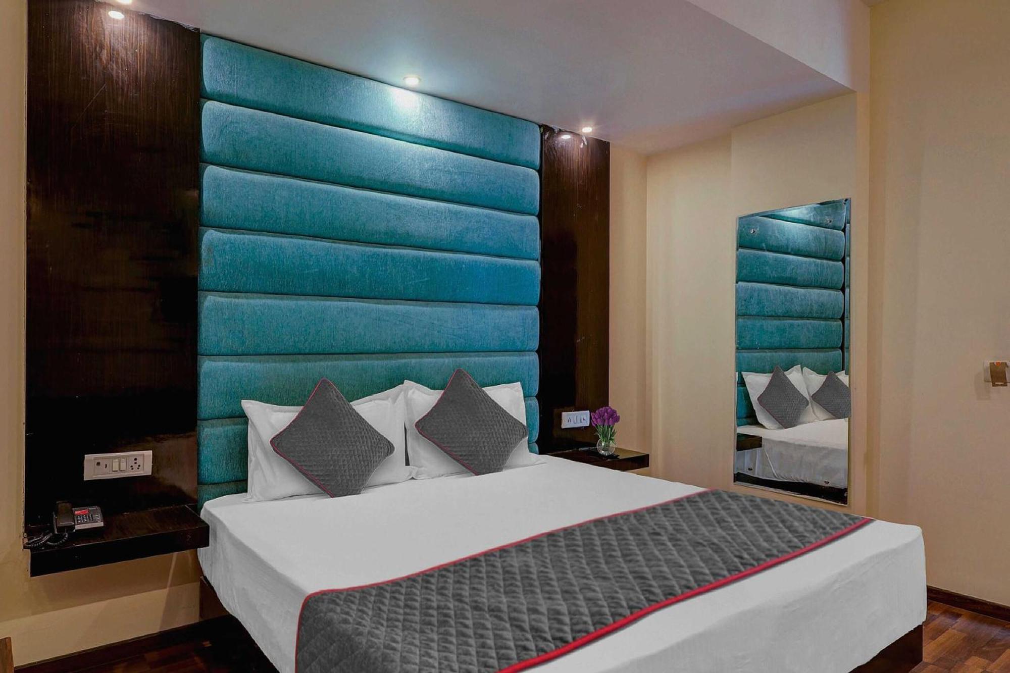 Townhouse Golden King Hotel New Delhi Luaran gambar